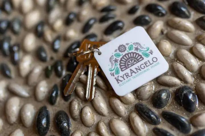 Kyrangelo Traditional House With Outdoor Jacuzzi Koskinou  ภายนอก รูปภาพ