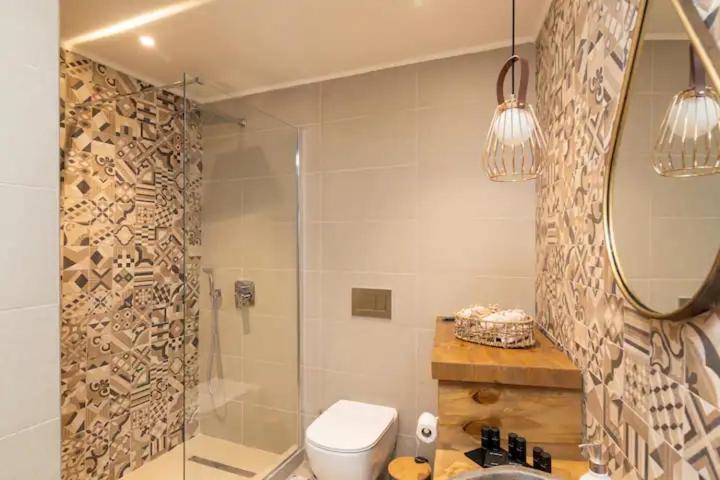 Kyrangelo Traditional House With Outdoor Jacuzzi Koskinou  ภายนอก รูปภาพ